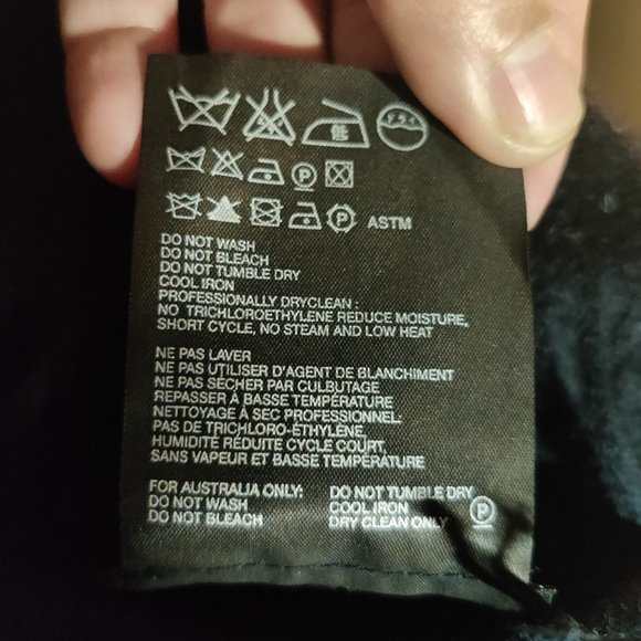 PRADA Cashmere Pashmina/scarf unisex. Made in Italy - Picture 5 of 9